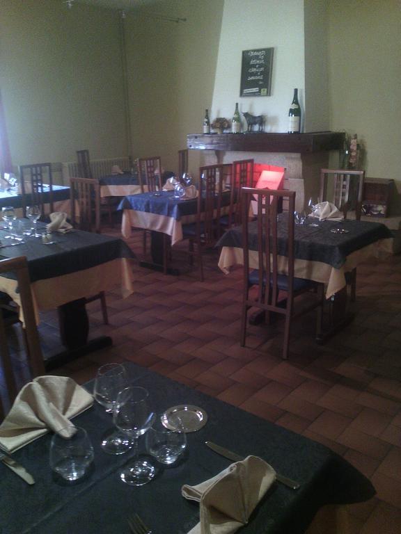 Logis Hotel Des Voyageurs Restaurant La Bonne Tabl'Hay Ливрон-сюр-Дром Экстерьер фото